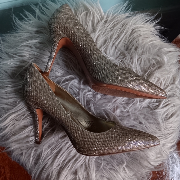 Nine West Festive Heels Size W10 - Picture 2 of 6